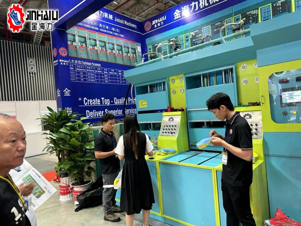 hình triễn lãm máy ép giày